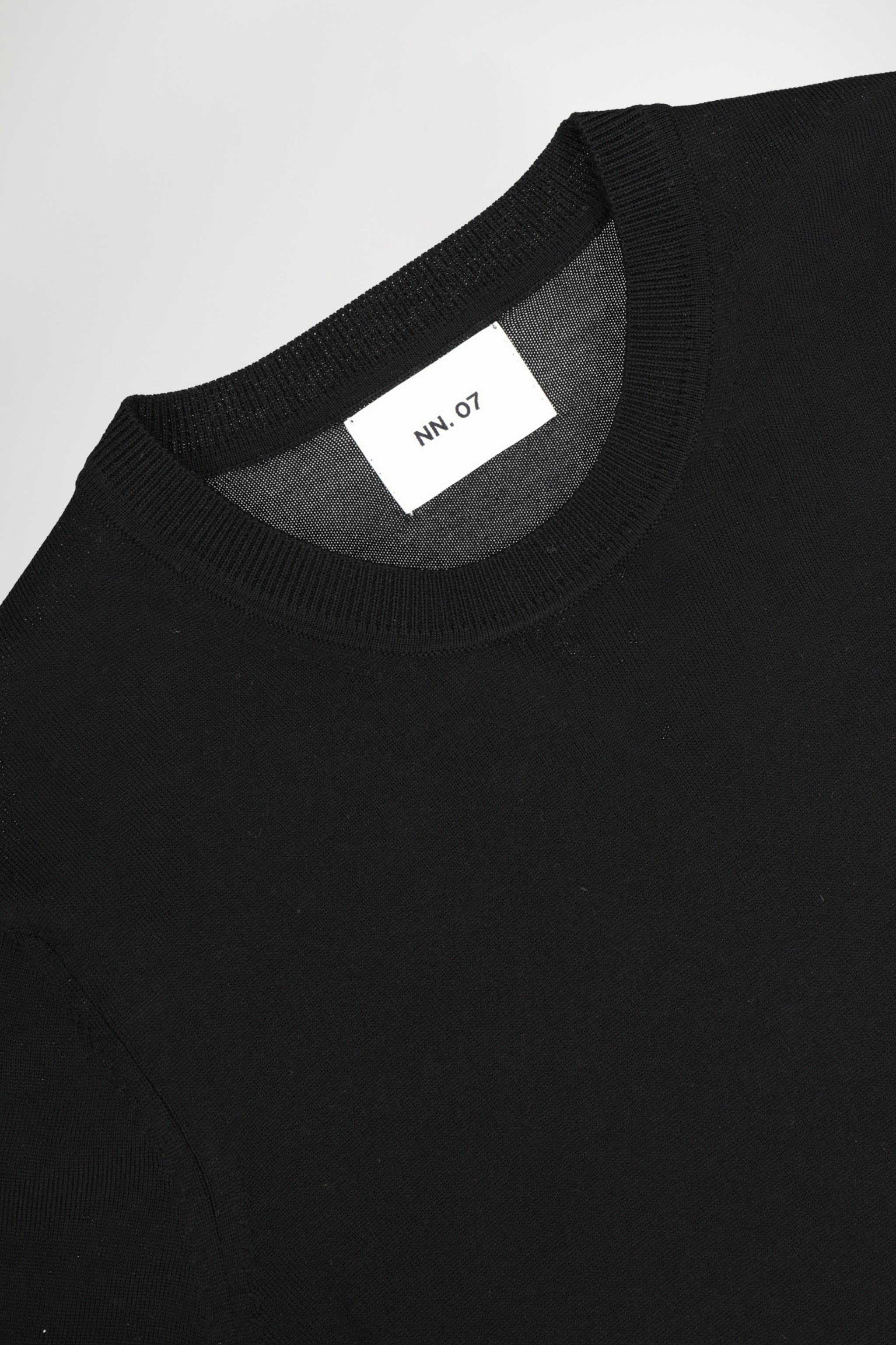 NN07 Ted Lightweight Wool Sweater 6605
