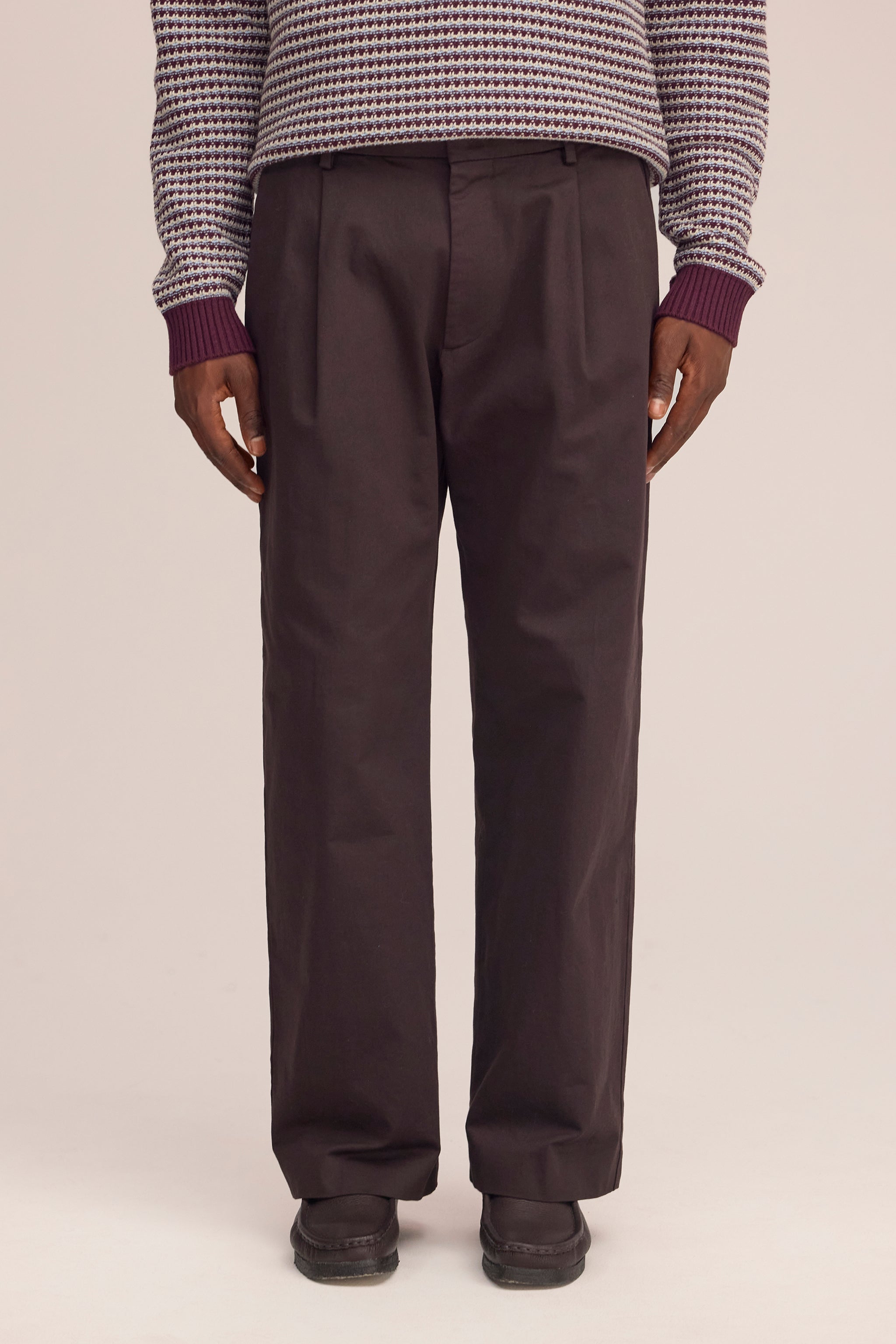 NN.07 Kay Pleated Relaxed Fit Trousers 1420 - Deep Truffle