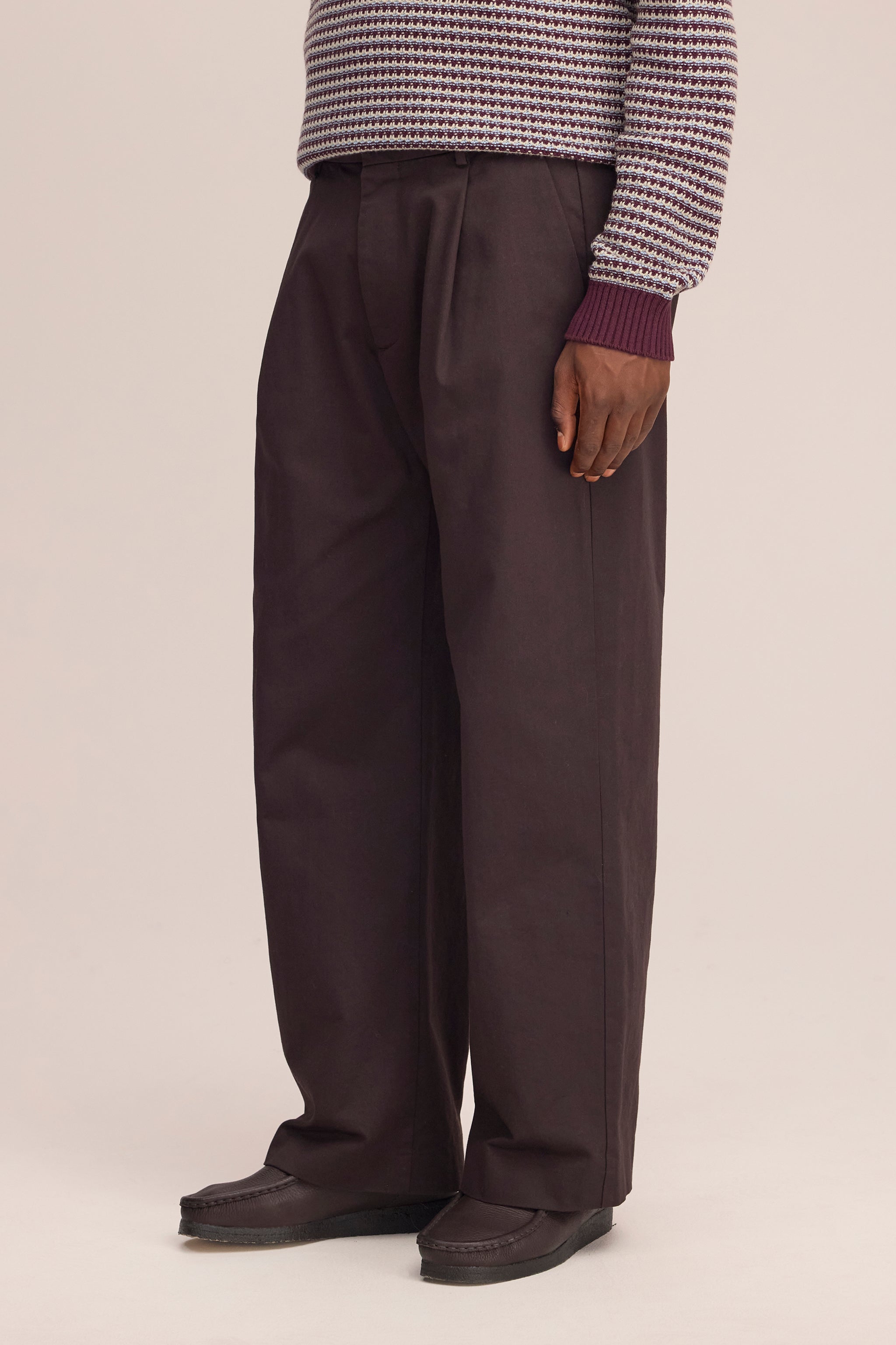 NN.07 Kay Pleated Relaxed Fit Trousers 1420 - Deep Truffle