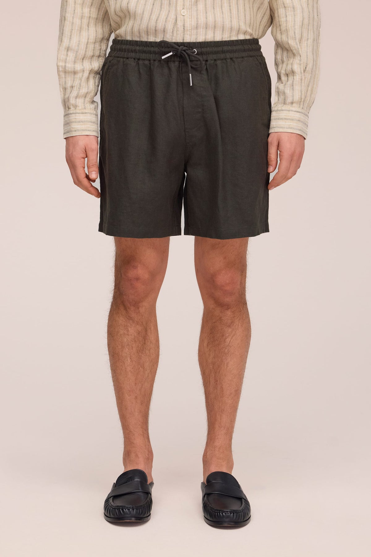 NN.07 Gregor Linen Shorts 1454 - Dark Army