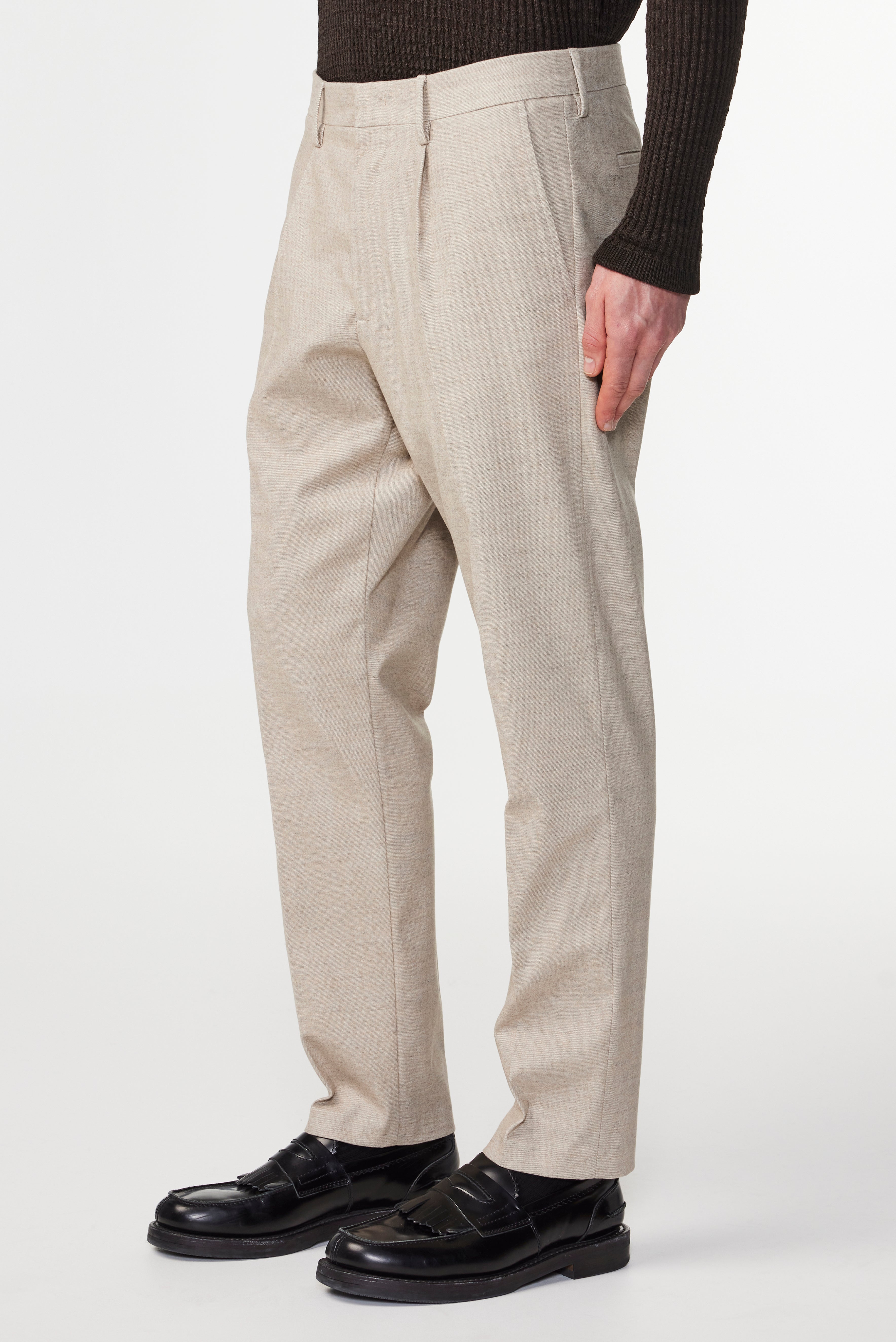 NN07 Bill Pleated Cotton Blend Trouser 1067