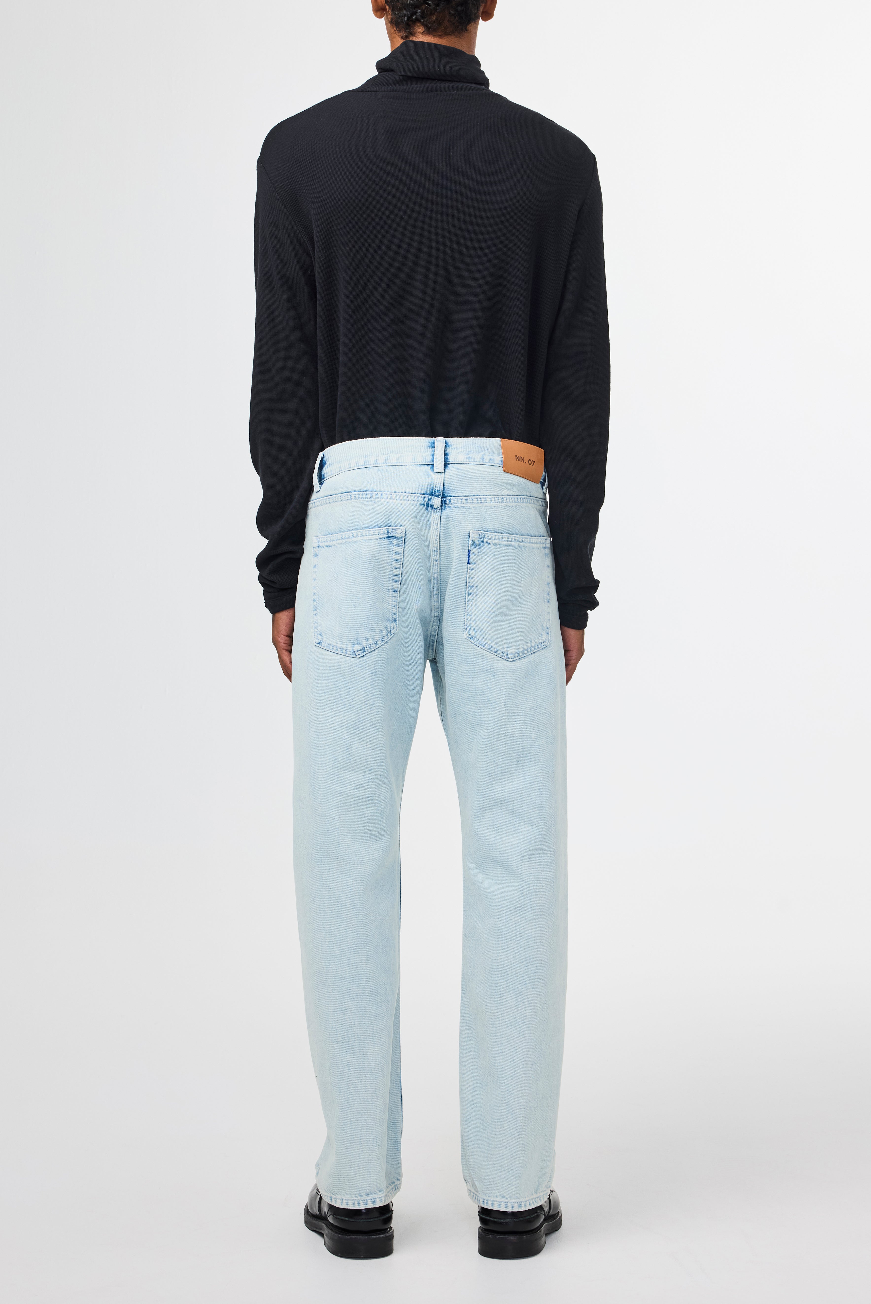 NN07 Clive Roll Neck Sweatshirt 3323